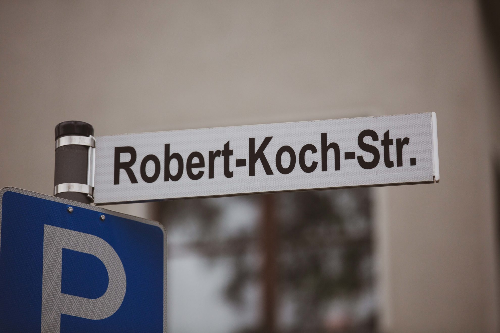 Robert-Koch-Str.